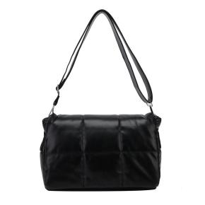 Trendy autumn winter large capacity messenger bag women